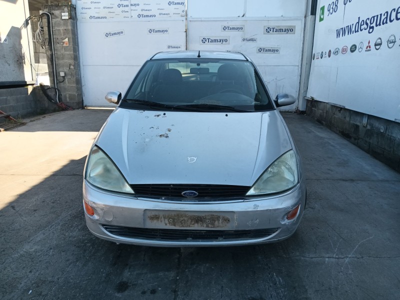 ford focus i sedán (dfw) del año 2000