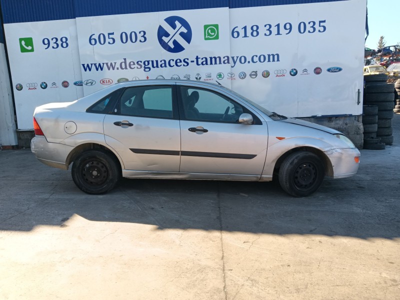 ford focus i sedán (dfw) del año 2000