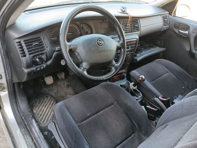 opel vectra b (j96) del año 1999