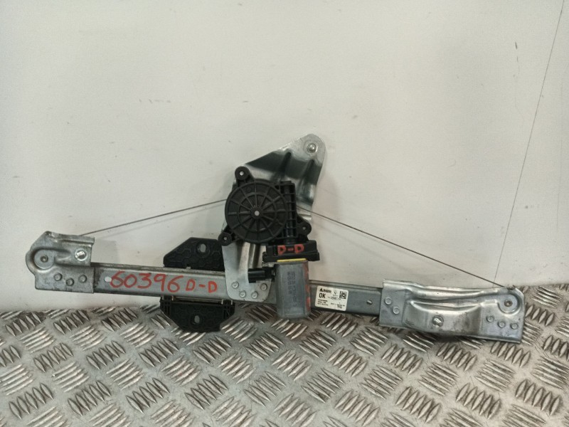 Recambio de elevalunas delantero derecho para dacia sandero ii (b8_) tce 90 (b8m1, b8ma) referencia OEM IAM 807209299R  