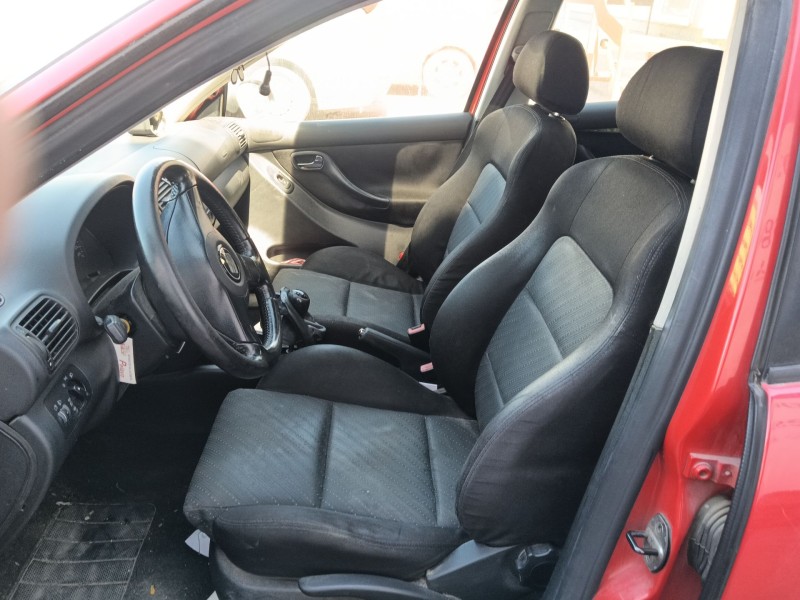 seat leon (1m1) del año 2003