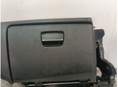 Recambio de guantera para bmw 1 (e81) 118 d referencia OEM IAM 698268109   2