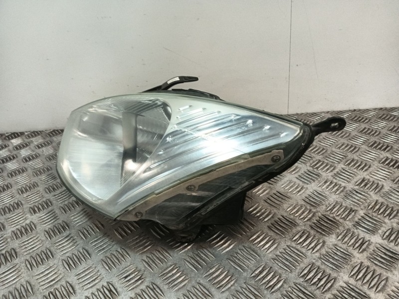 Recambio de faro izquierdo para ford focus i (daw, dbw) 2.0 16v referencia OEM IAM   