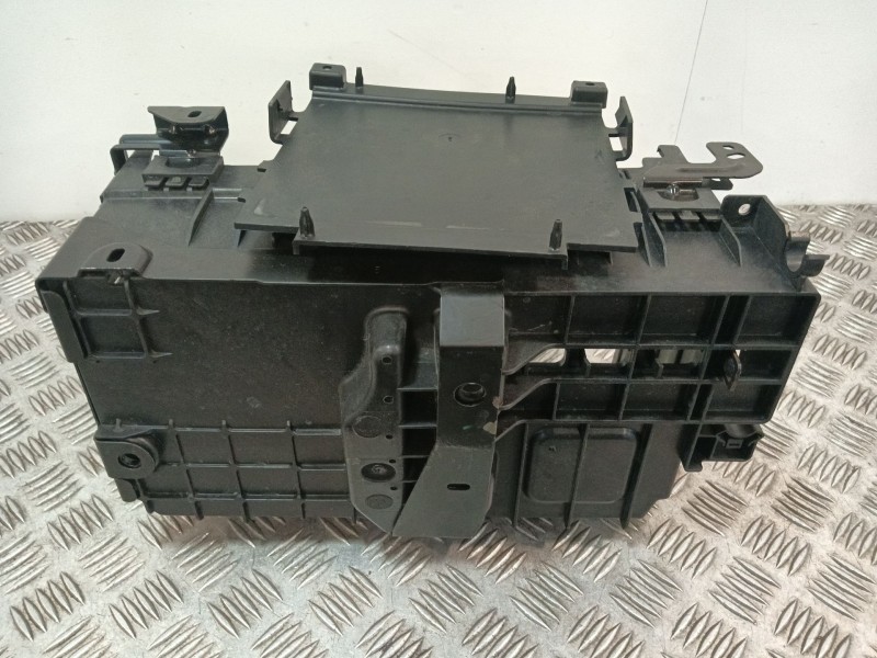 Recambio de soporte bateria para opel astra j (p10) 1.6 cdti (68) referencia OEM IAM 13354420  
