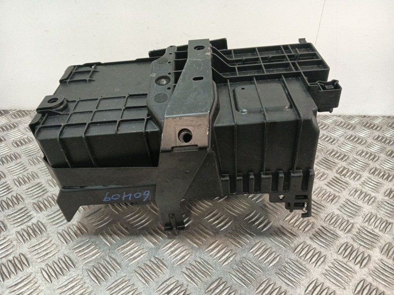 Recambio de soporte bateria para opel astra j (p10) 1.6 cdti (68) referencia OEM IAM 13354420  
