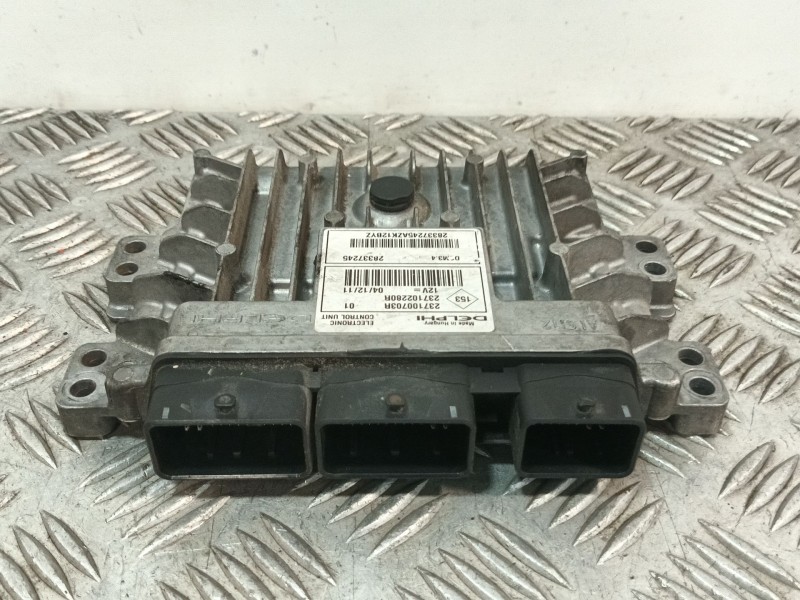 Recambio de centralita motor uce para dacia duster referencia OEM IAM 237100703R 237102280R 28337245
