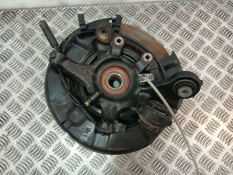 Recambio de mangueta trasera izquierda para bmw 1 (e81) 118 d referencia OEM IAM   