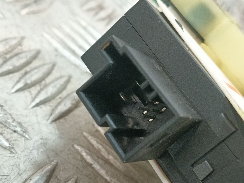Recambio de elevalunas trasero izquierdo para audi q7 (4lb) 4.2 fsi quattro referencia OEM IAM 4L0839461A 4L0959801B 989720200