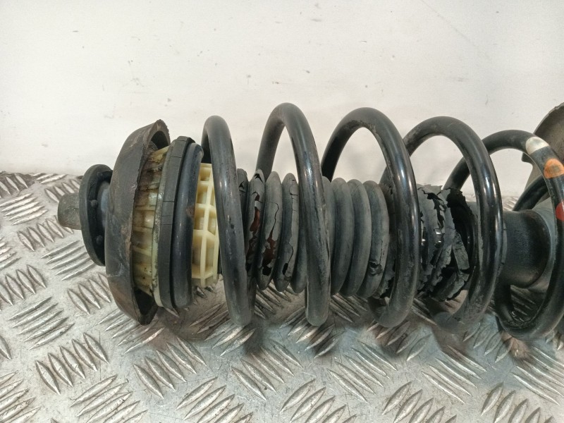 Recambio de amortiguador delantero derecho para peugeot 207 cc referencia OEM IAM   