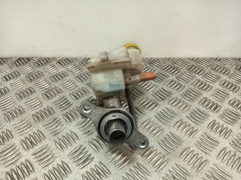 Recambio de bomba freno para peugeot 207 sw referencia OEM IAM 32069745  