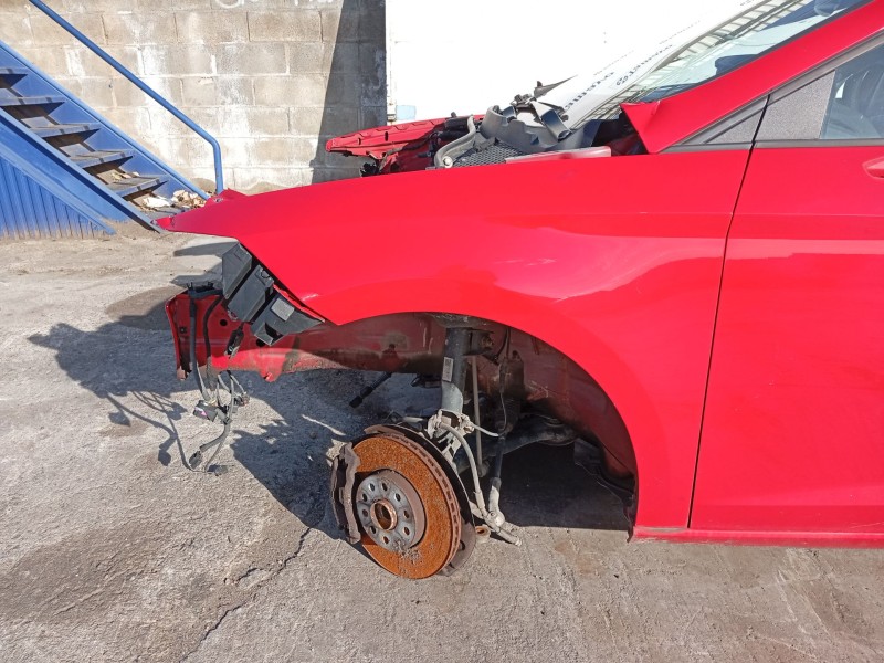 Recambio de aleta delantera izquierda para seat leon (5f1) 1.4 tsi referencia OEM IAM 5F0821021G  