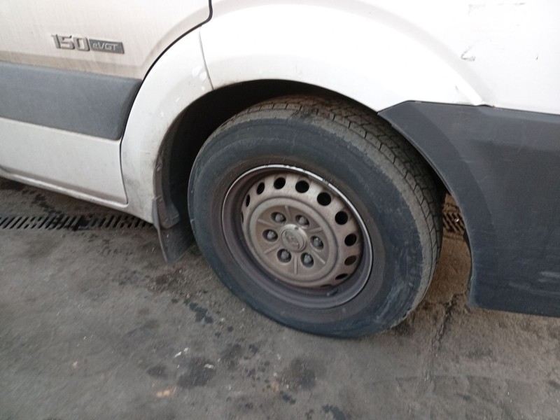 Recambio de pinza freno delantera derecha para hyundai h350 furgoneta 2.5 crdi referencia OEM IAM 5818159A10  