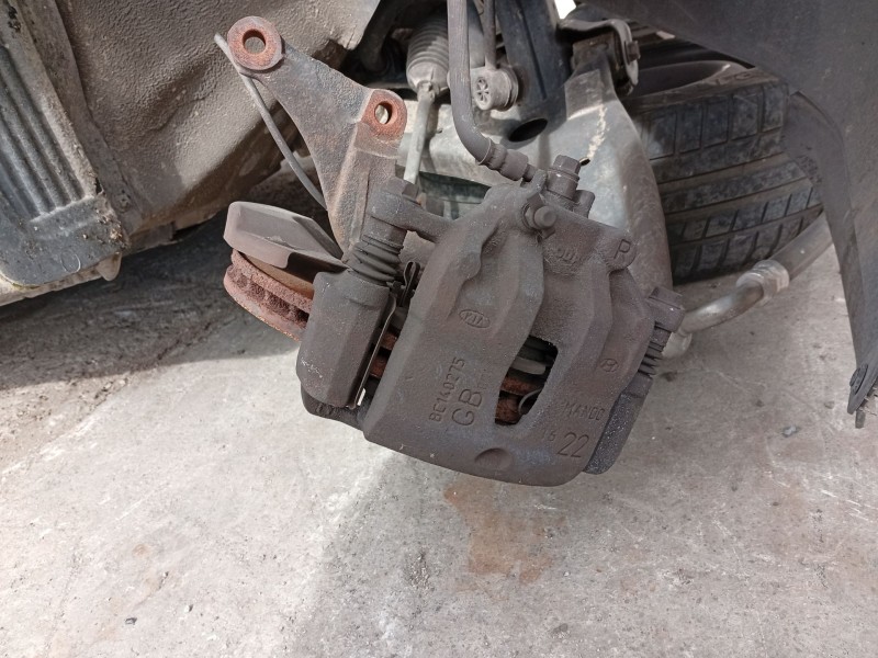 Recambio de pinza freno delantera derecha para hyundai i20 referencia OEM IAM 58190C8A00 58130C8000 