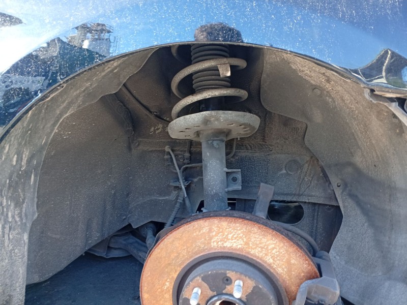 Recambio de amortiguador delantero derecho para hyundai i40 referencia OEM IAM 546613Z130  