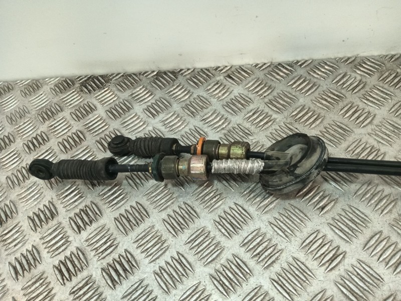 Recambio de varilaje cambio para dodge caliber 2.0 16v crd cat referencia OEM IAM 5062132AB  