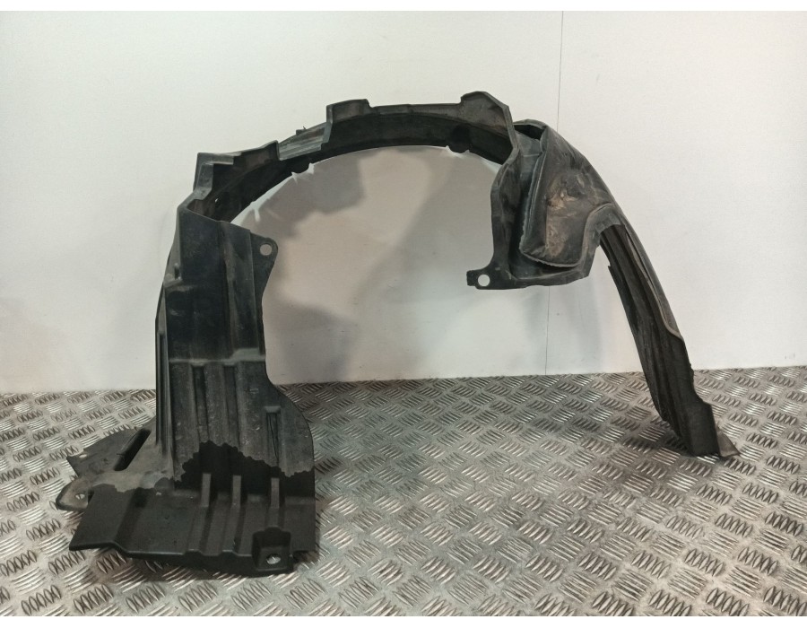 Recambio de plastico paso rueda delantero derecho para nissan micra iii (k12) 1.4 16v referencia OEM IAM 63842AX600  