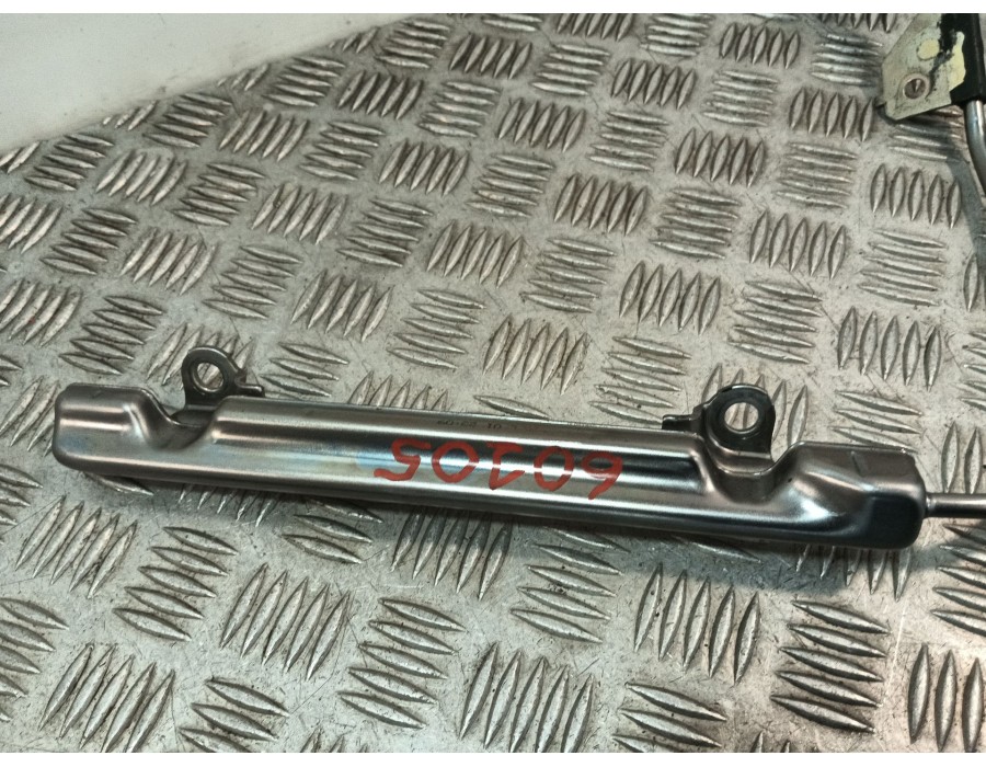 Recambio de rampa inyectora para toyota c-hr (_x1_) 1.8 hybrid (zyx10_, zyx11_) referencia OEM IAM 2381437100  