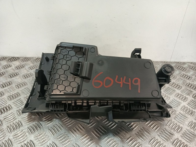 Recambio de guantera para opel crossland x / crossland (p17, p2qo) 1.2 (75) referencia OEM IAM 39149648  