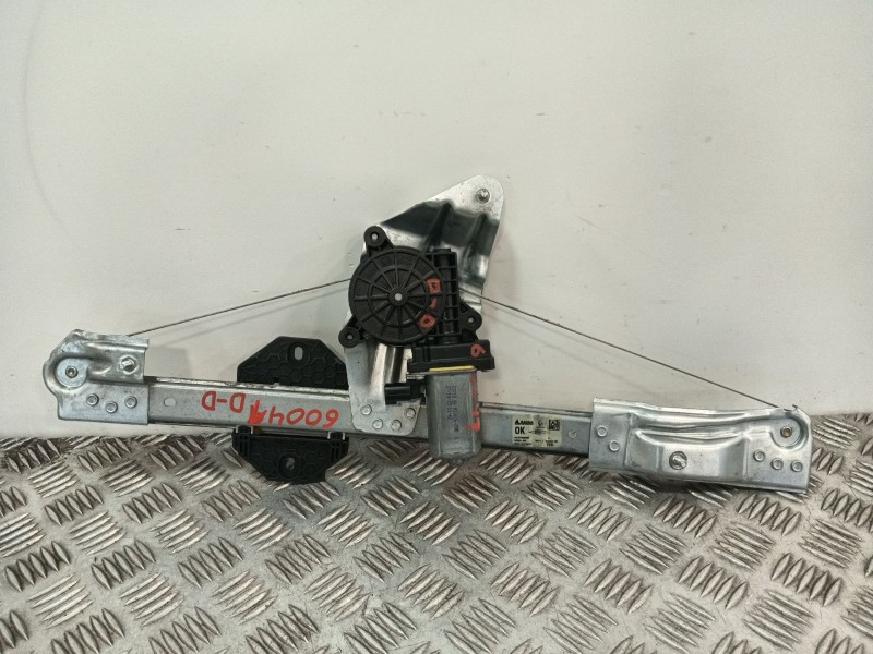 Recambio de elevalunas delantero derecho para dacia logan ii tce 90 referencia OEM IAM 807209299R  