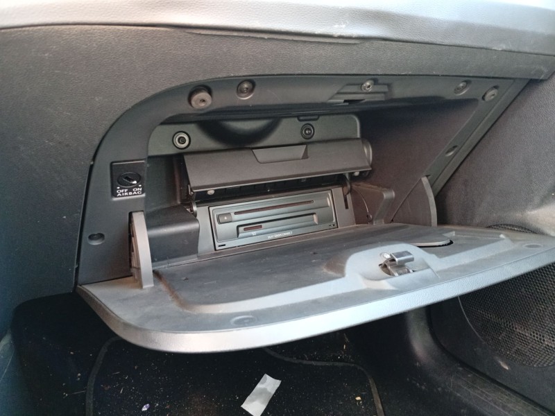Recambio de guantera para seat ibiza iv st (6j8, 6p8) 1.2 tsi referencia OEM IAM 6P1857095G82V  