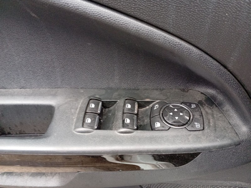 Recambio de mando elevalunas delantero izquierdo para ford ecosport 1.0 ecoboost referencia OEM IAM 5180600  
