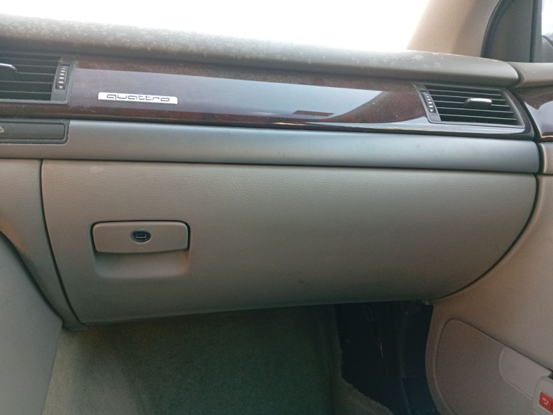 Recambio de guantera para audi a8 d3 (4e2, 4e8) 4.2 tdi quattro referencia OEM IAM 4E1858134D24A  
