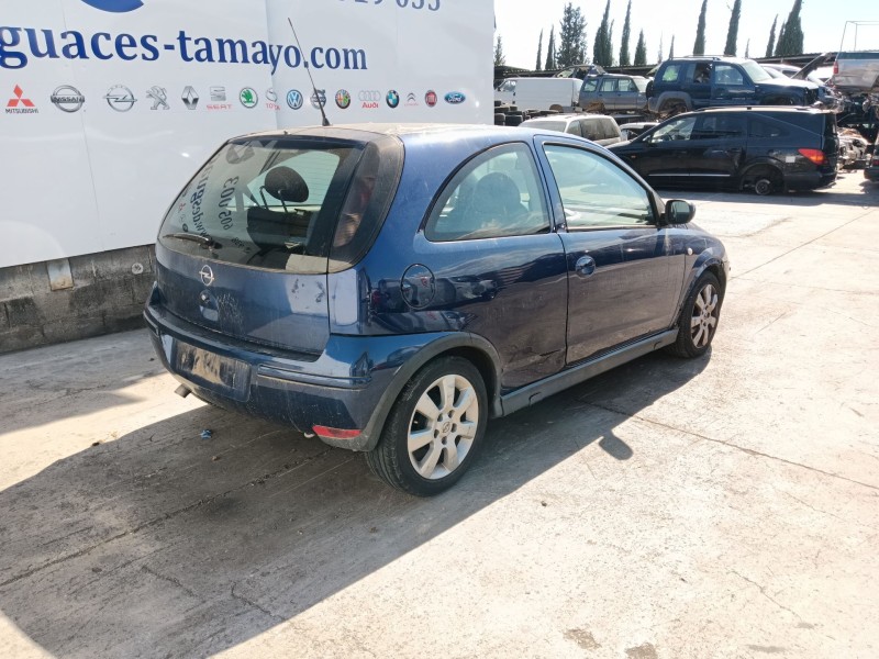 opel corsa c (x01) del año 2005