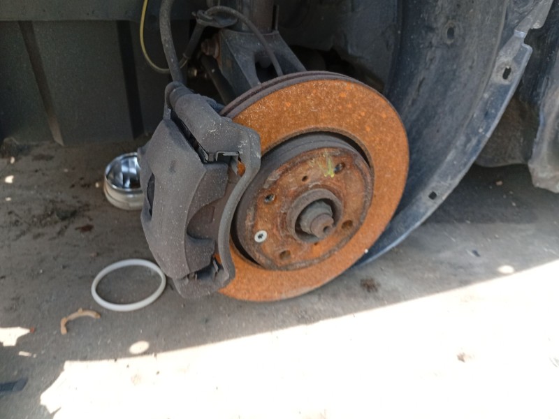 Recambio de pinza freno delantera izquierda para peugeot 108 1.0 vti referencia OEM IAM 4401G8  
