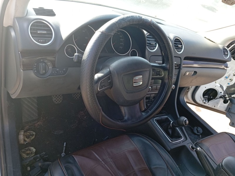 Recambio de salpicadero para seat exeo (3r2) 2.0 tdi referencia OEM IAM 3R1857003C24A  