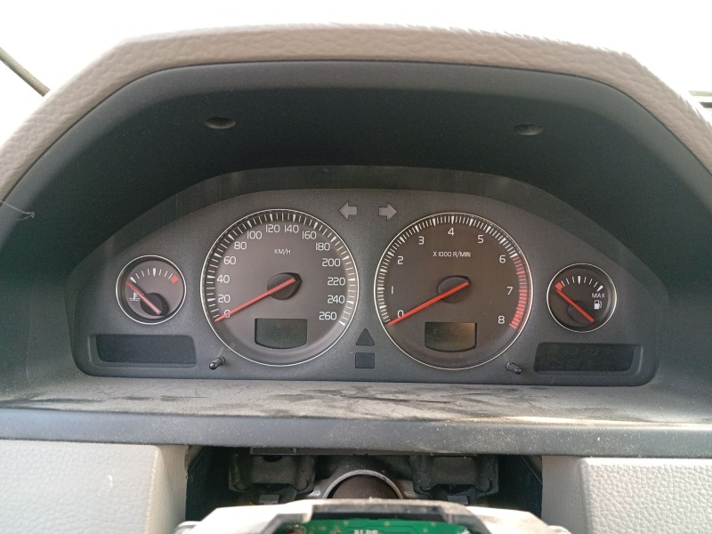 Recambio de cuadro instrumentos para volvo xc90 2.5 20v turbo cat referencia OEM IAM 39873783  