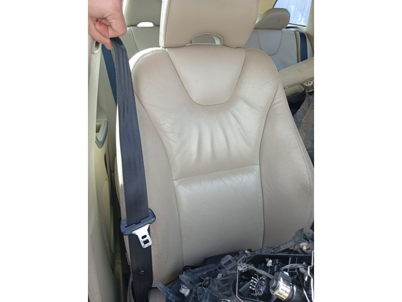 Recambio de cinturon seguridad delantero derecho para volvo xc60 referencia OEM IAM 39813837  