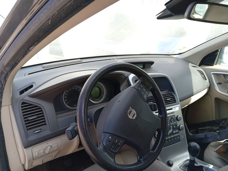 Recambio de salpicadero para volvo xc60 referencia OEM IAM 39826847  