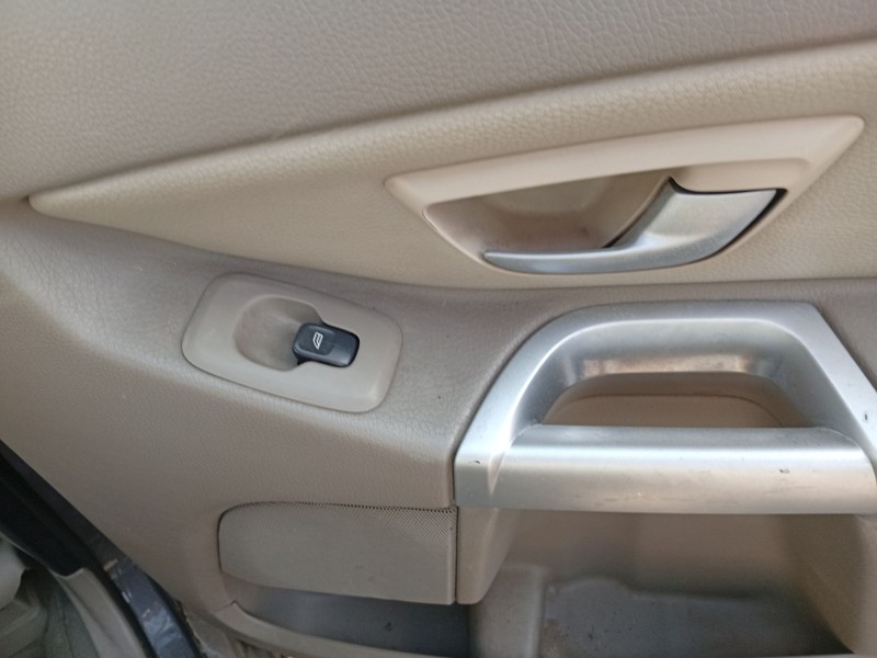 Recambio de mando elevalunas trasero derecho para volvo xc90 2.5 20v turbo cat referencia OEM IAM 30658696  