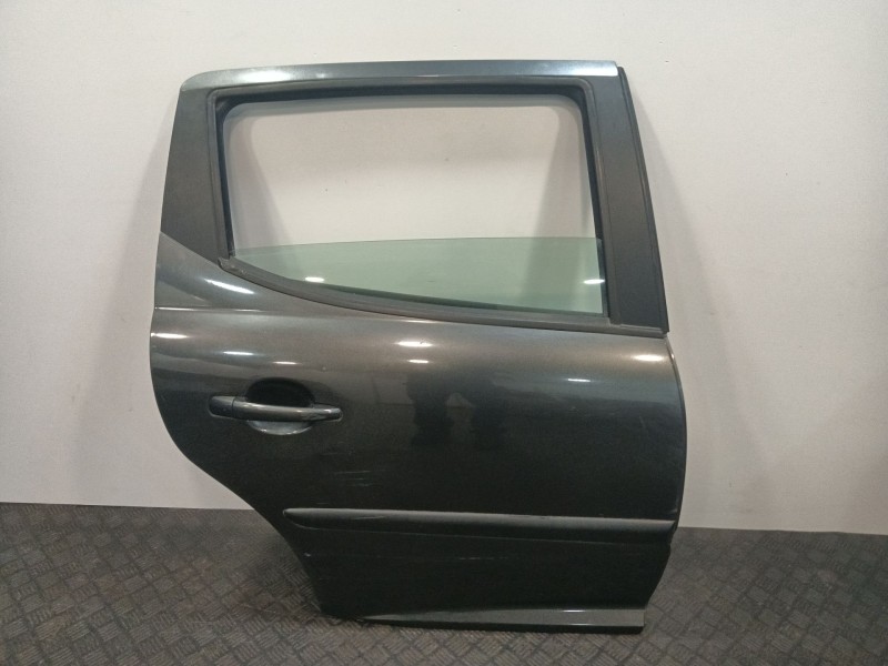 Recambio de puerta trasera derecha para peugeot 207 sw referencia OEM IAM 9008V5  