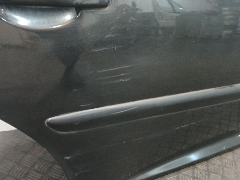 Recambio de puerta trasera derecha para peugeot 207 sw referencia OEM IAM 9008V5  