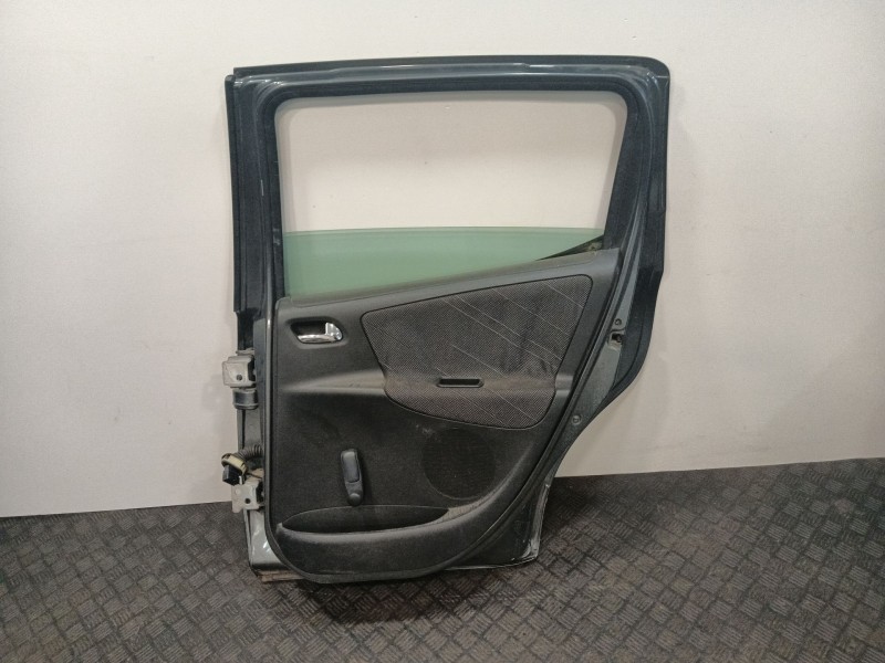 Recambio de puerta trasera derecha para peugeot 207 sw referencia OEM IAM 9008V5  