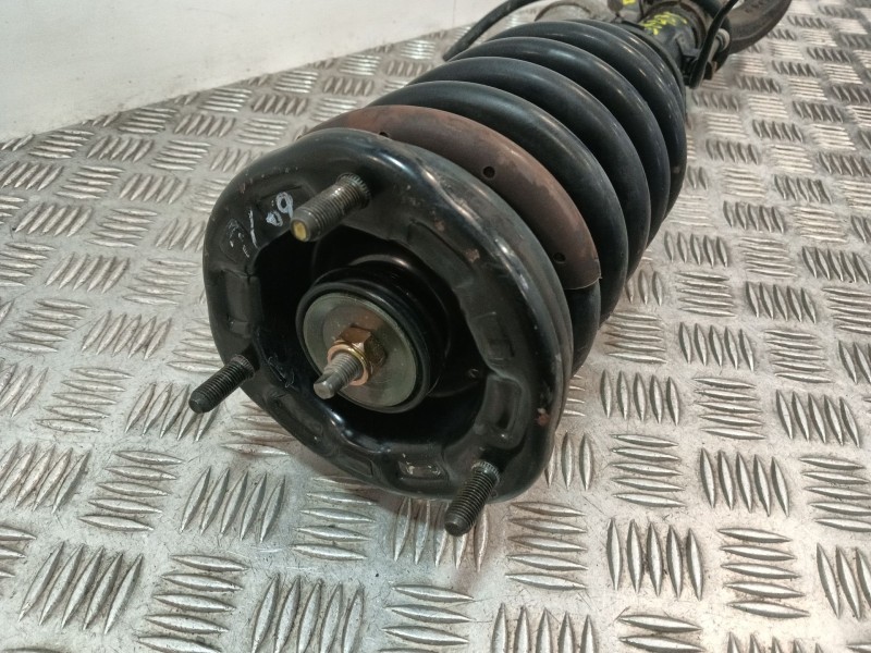 Recambio de amortiguador delantero derecho para kia opirus 3.5 v6 cat referencia OEM IAM   