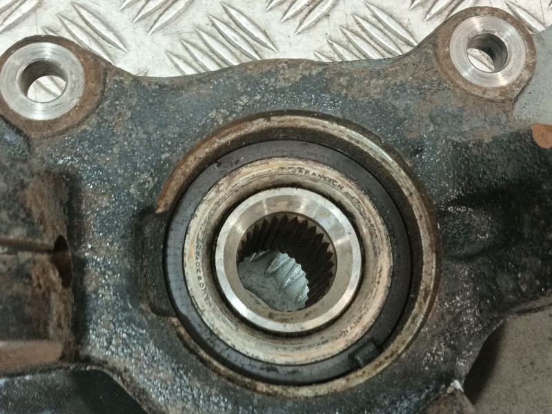 Recambio de mangueta delantera derecha para mitsubishi lancer berlina (cy0) referencia OEM IAM   