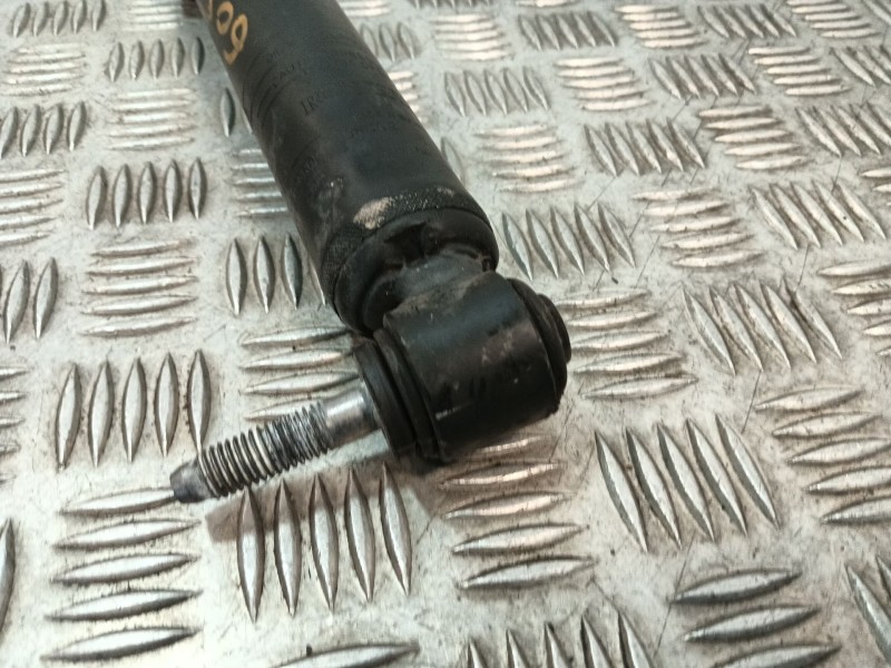 Recambio de amortiguador trasero izquierdo para renault scénic iv (j9_) 1.5 dci 110 referencia OEM IAM   