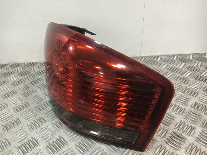 Recambio de piloto trasero derecho para audi a3 (8p1) 2.0 tdi 16v referencia OEM IAM 8P0945096 084411955R 