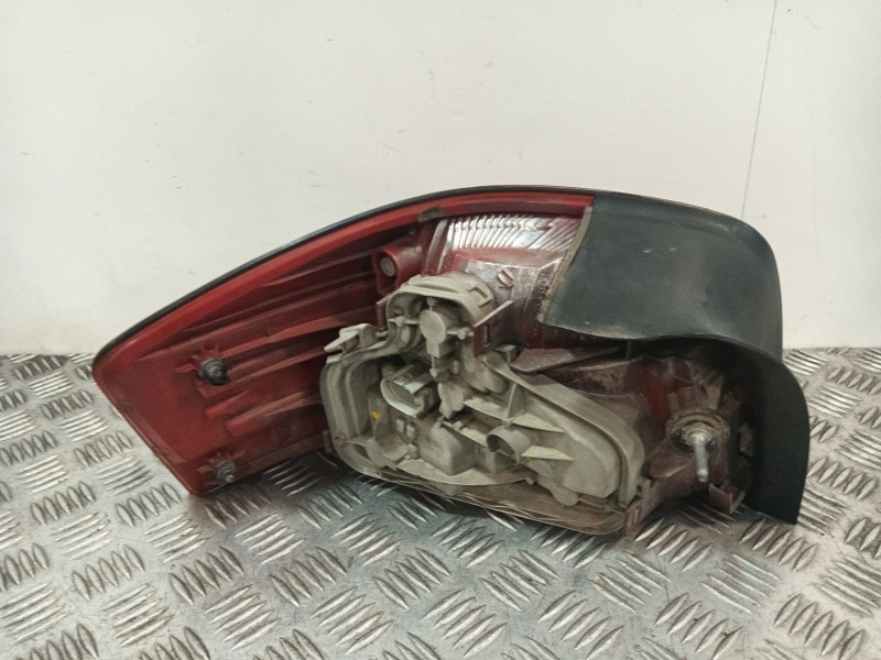 Recambio de piloto trasero derecho para audi a3 (8p1) 2.0 tdi 16v referencia OEM IAM 8P0945096 084411955R 