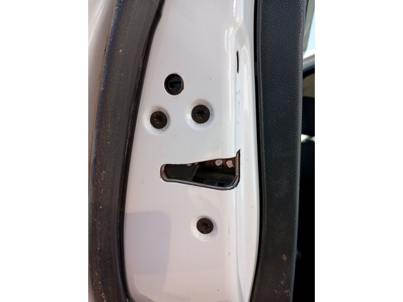 Recambio de cerradura puerta trasera izquierda para ford fiesta vi (cb1, ccn) 1.25 referencia OEM IAM 2053477  