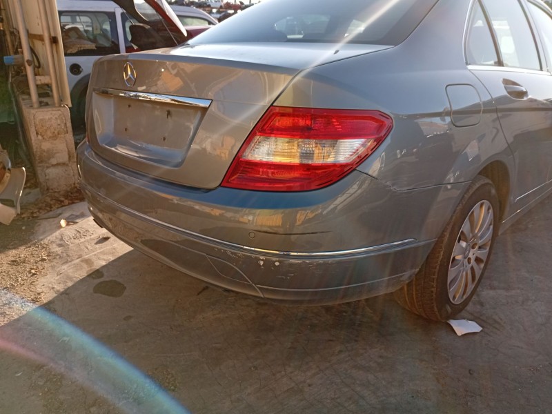 Recambio de paragolpes trasero para mercedes-benz clase c (w204) c 200 cdi (204.001) referencia OEM IAM 20488013409999  