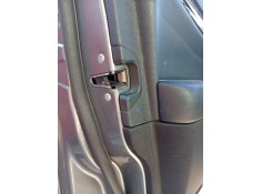 Recambio de cerradura puerta delantera izquierda para mercedes-benz clase c (w204) c 200 cdi (204.001) referencia OEM IAM 204720