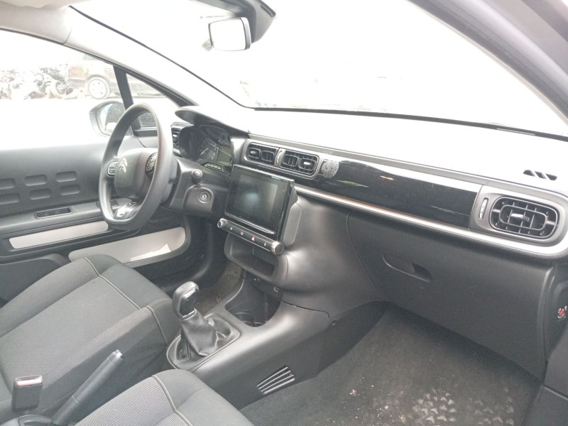 Recambio de salpicadero para citroën c3 iii (sx) 1.2 puretech 82 referencia OEM IAM 16192285ZD  