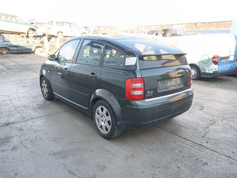 audi a2 (8z0) del año 2001