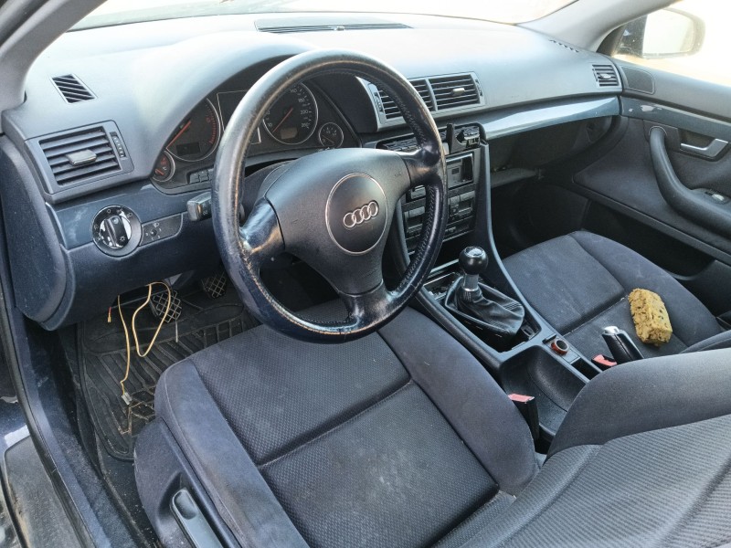 audi a4 b6 (8e2) del año 2001