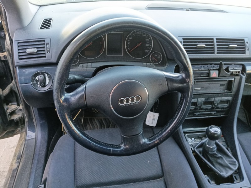 audi a4 b6 (8e2) del año 2001