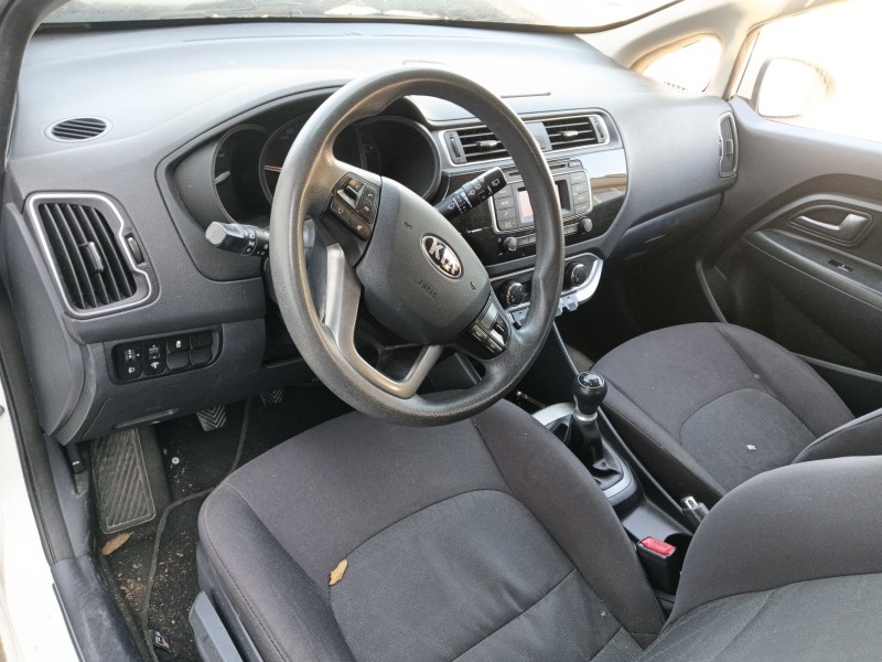 kia rio iii (ub) del año 2016