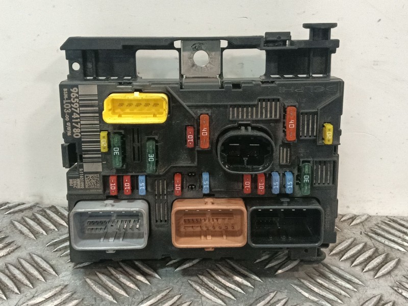 Recambio de caja reles / fusibles para citroën c2 (jm_) 1.1 referencia OEM IAM 9659741780  